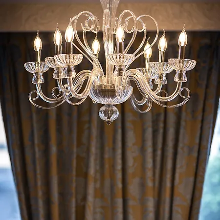 Le Rive Droite&spa 4* Lourdes