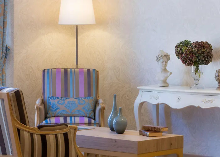 Le Rive Droite & لورد