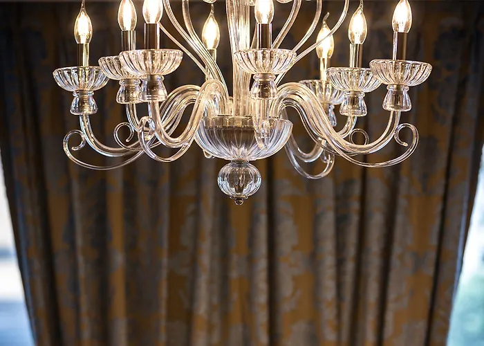 Le Rive Droite & 4* لورد