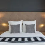 Hotel Le Rive Droite & Lourdes