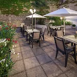 Hotel Le Rive Droite & Lourdes