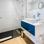 Hotel Le Rive Droite & Lourdes