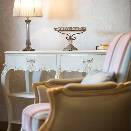 Le Rive Droite & Hotel Lurdy