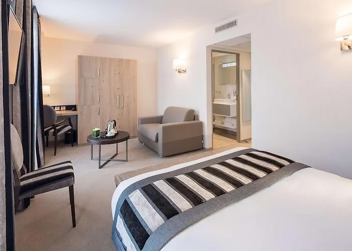 Le Rive Droite & Szálloda 4*