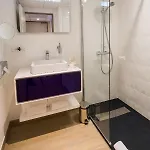 Le Rive Droite & 4* 루르드