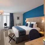 Le Rive Droite & 4*