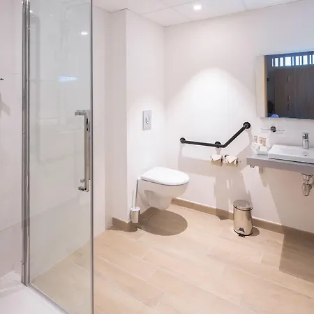 Отель Best Western Plus Le Rive Droite & Spa