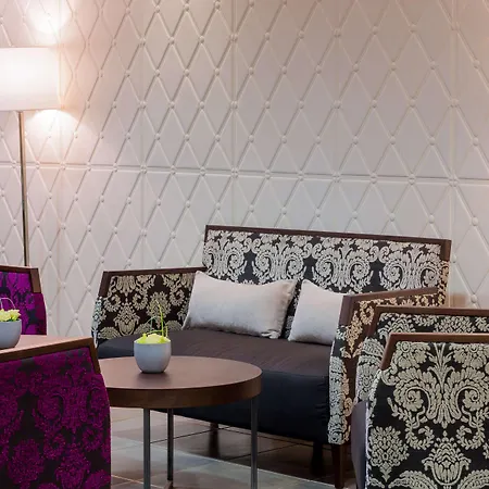 Best Western Plus Le Rive Droite & Spa 4* Лурд
