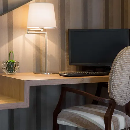 Best Western Plus Le Rive Droite & Spa 4*