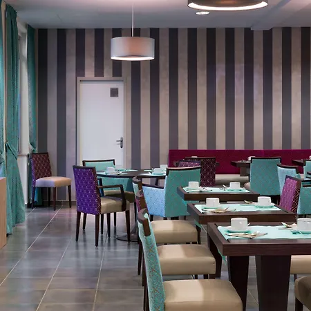 Отель Best Western Plus Le Rive Droite & Spa