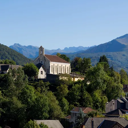 Otel Le Rive Droite &