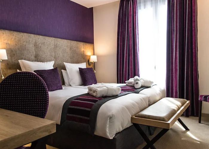 Hotel Le Rive Droite & Lourdes